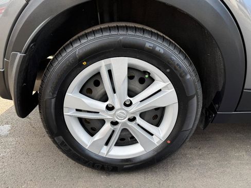 Used 2023 Nissan Kicks S image 66