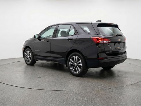 Used 2025 Chevrolet Equinox LT FWD image 6