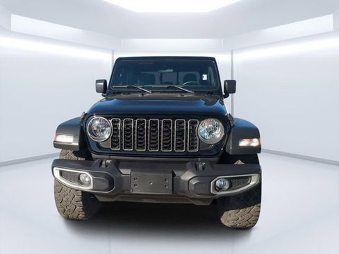 Used 2025 Jeep Gladiator Sport AWD/4WD image 7