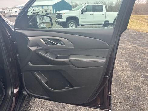 Used 2023 Chevrolet Traverse LT w/ LPO, Floor Liner Package image 18