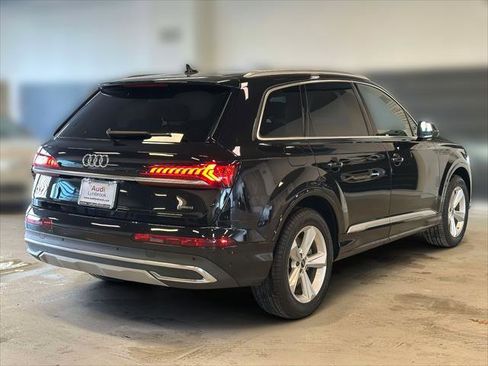 Used 2023 Audi Q7 2.0T Premium w/ Convenience Package image 4