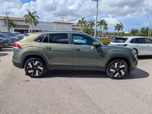 Used 2026 Volkswagen Atlas Cross Sport SE FWD image 3