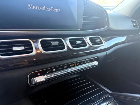 Used 2020 Mercedes-Benz GLE 350 4MATIC image 25