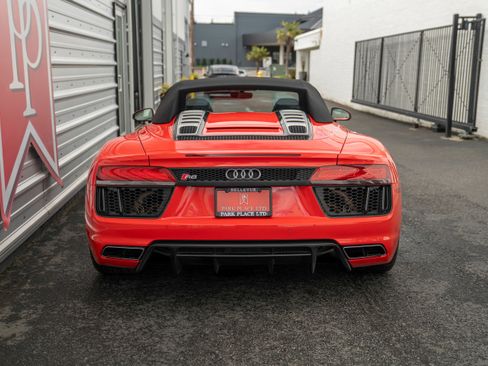 Used 2017 Audi R8 V10 image 41