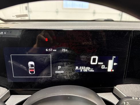 Used 2025 Nissan Kicks SV FWD image 19
