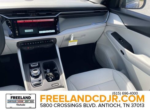 New 2026 Jeep Cherokee Limited image 15