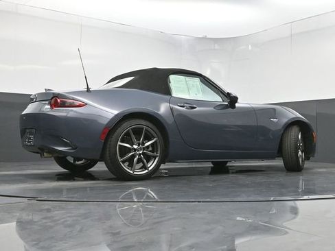 Used 2020 MAZDA MX-5 Miata Grand Touring RWD image 25