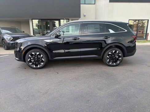 New 2026 Kia Sorento EX AWD/4WD image 2