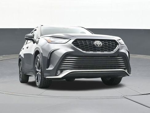 Used 2022 Toyota Highlander XSE image 51