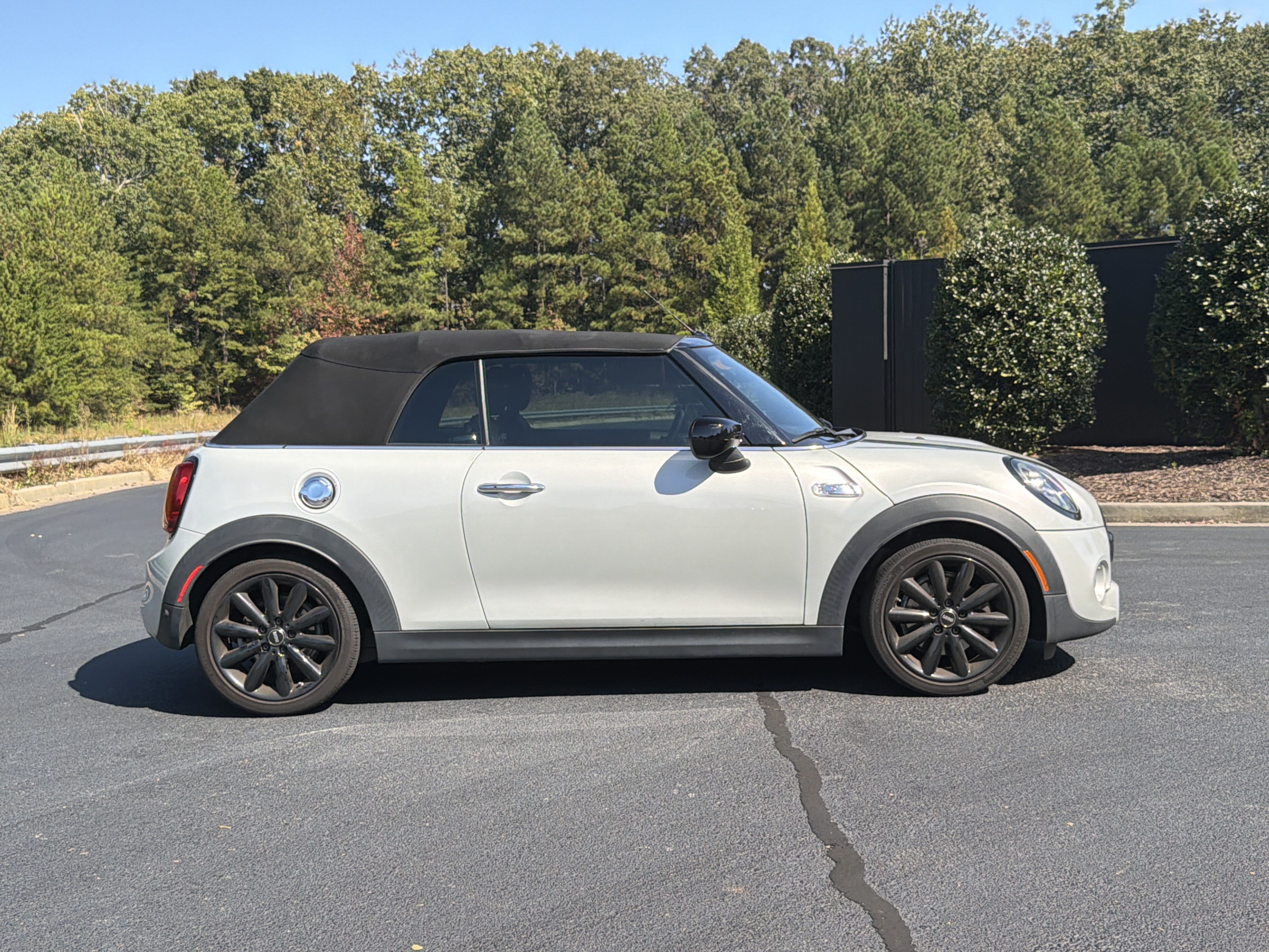 Used 2021 MINI Cooper S FWD image 18