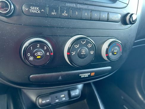 Used 2016 Kia Soul FWD image 21