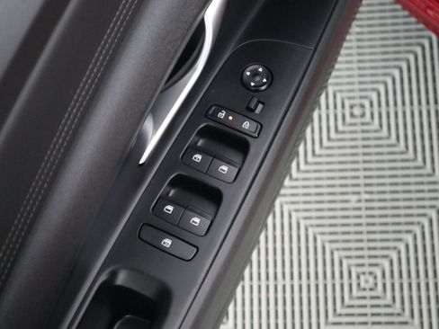 Used 2025 Hyundai Elantra SEL image 38