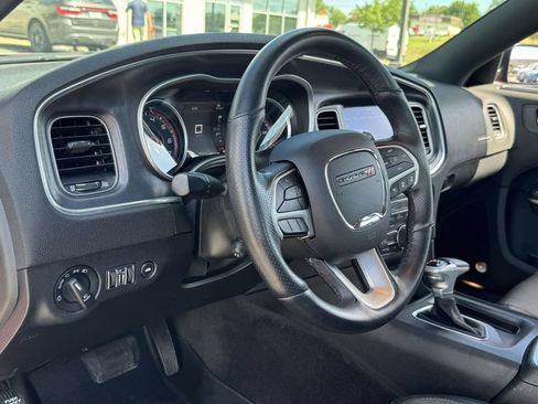 Used 2018 Dodge Charger GT AWD/4WD image 2