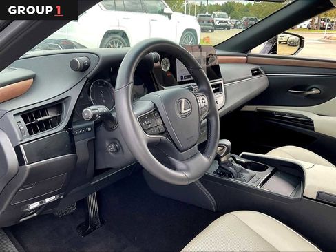 Used 2024 Lexus ES 350 w/ Premium Package image 14