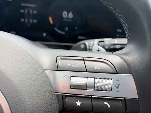 Used 2024 Hyundai Kona SEL w/ Convenience Package FWD image 22