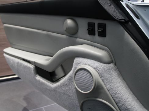 Used 1996 Porsche 911 Cabriolet image 28