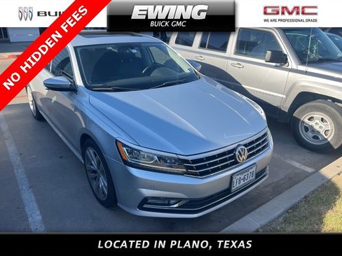 Used 2018 Volkswagen Passat 2.0T SE image 1