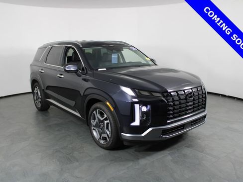 Certified 2025 Hyundai Palisade Limited image 11