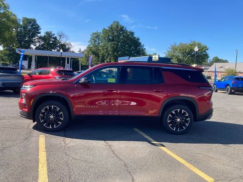 New 2025 Chevrolet Traverse LT w/ Sun and Wheel Package image 4