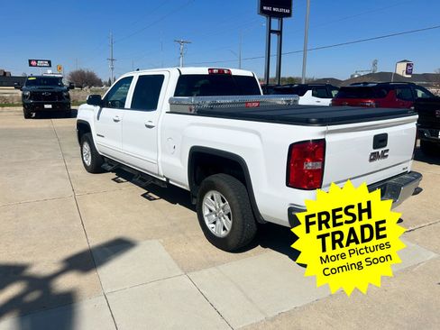 Used 2018 GMC Sierra 1500 SLE w/ SLE Value Package image 3