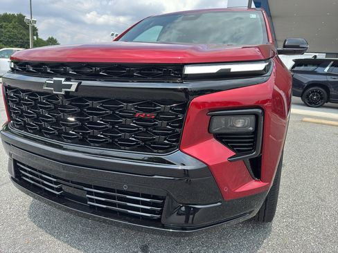 New 2025 Chevrolet Traverse RS image 19