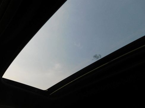 Used 2017 Lincoln Navigator L Select image 34