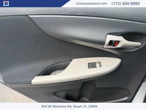 Used 2010 Toyota Corolla S image 26