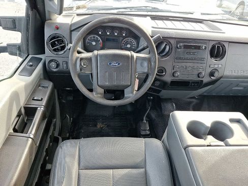 Used 2016 Ford F250 XL w/ Power Equipment Group image 11