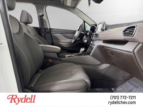 Used 2020 Hyundai Santa Fe SE image 16