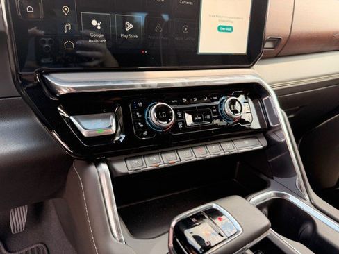 Used 2024 GMC Sierra 1500 Denali Ultimate AWD/4WD image 15