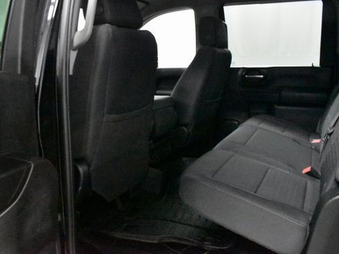 Used 2024 Chevrolet Silverado 2500 Custom w/ Custom Value Package image 15