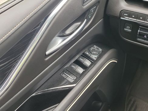 Used 2023 Cadillac Escalade Sport w/ LPO, ONYX Package AWD/4WD image 21