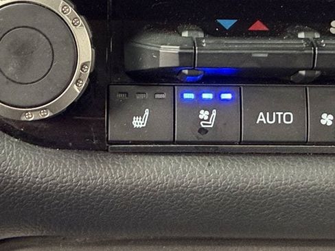 Used 2024 Toyota Sequoia Limited w/ Tow Technology Package AWD/4WD image 23