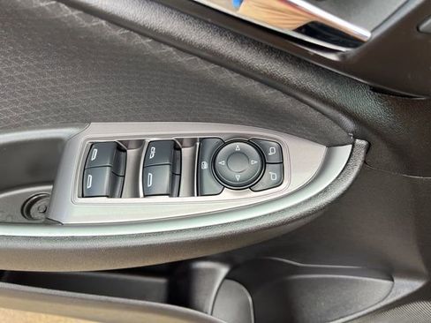 Used 2024 Chevrolet Malibu LT image 43