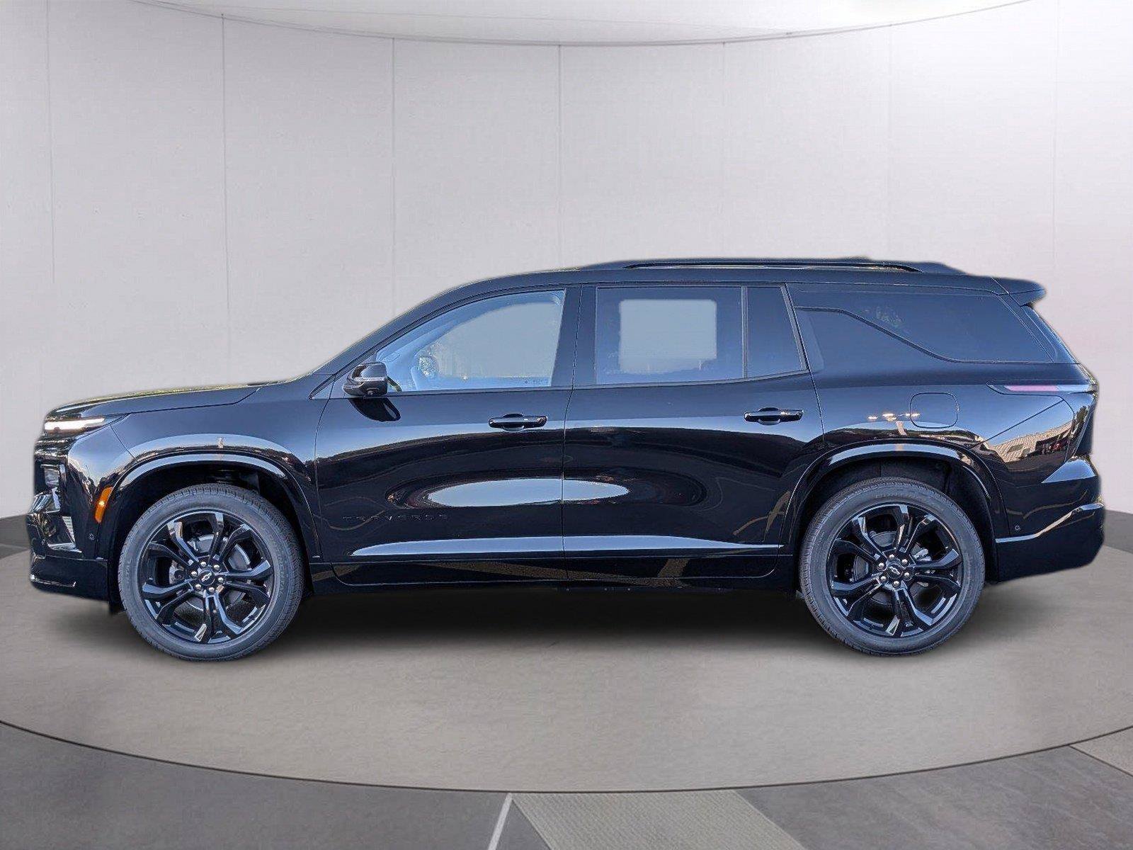 New 2027 Chevrolet Traverse RS FWD image 2