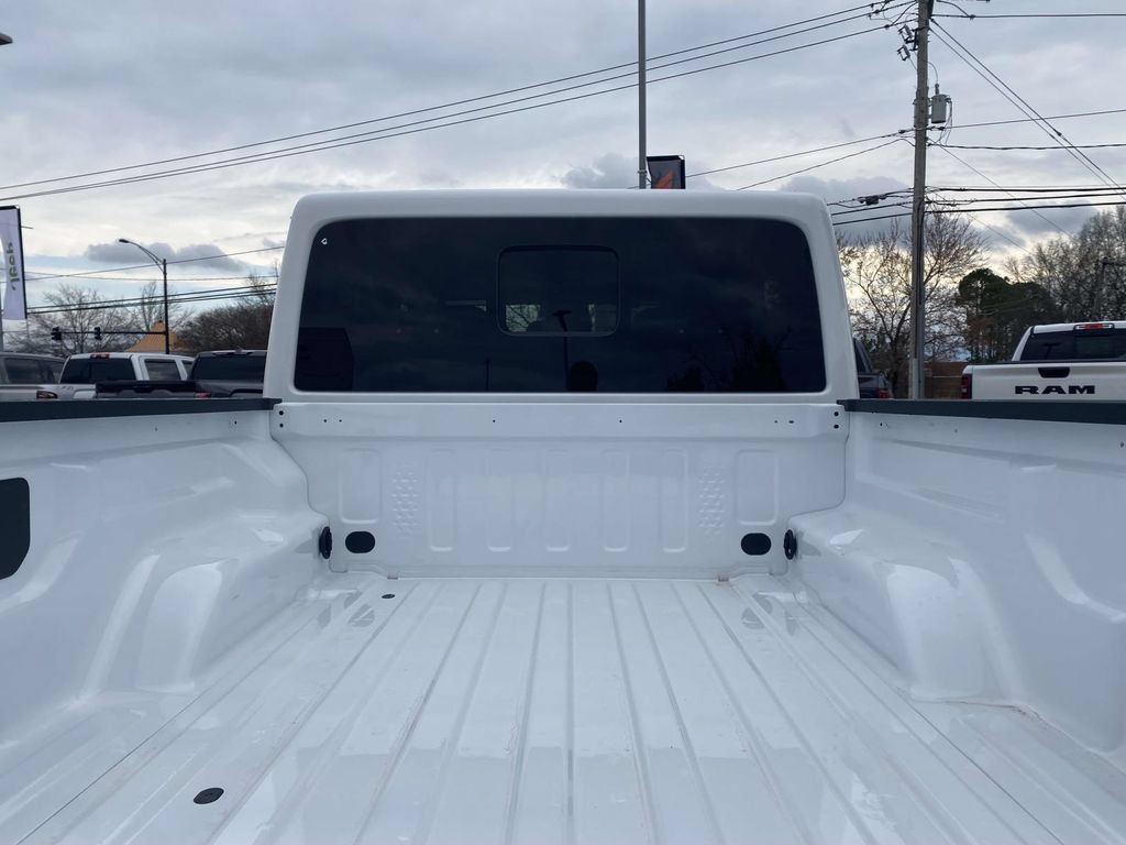 New 2026 Jeep Gladiator Mojave AWD/4WD image 39
