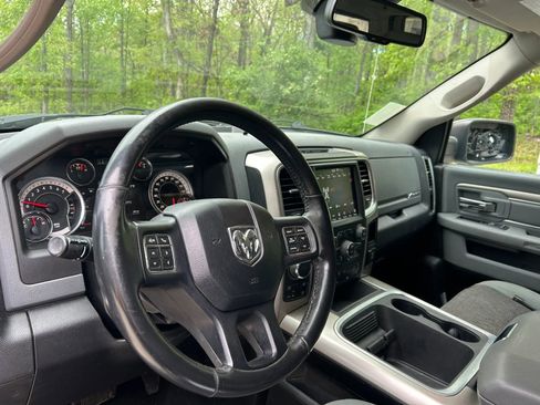 Used 2018 RAM 1500 Big Horn image 3