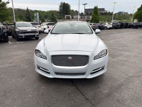 Used 2019 Jaguar XJ L Portfolio AWD/4WD image 8