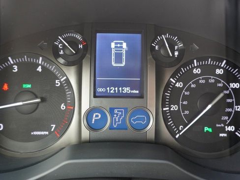 Used 2015 Lexus GX 460 w/ Premium Package image 16