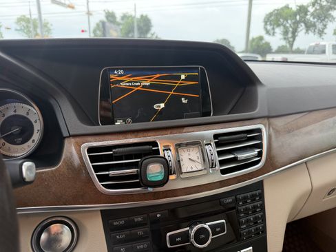 Used 2014 Mercedes-Benz E 350 Sedan image 18