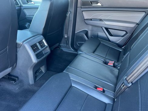 Used 2022 Volkswagen Atlas Cross Sport SE AWD/4WD image 9