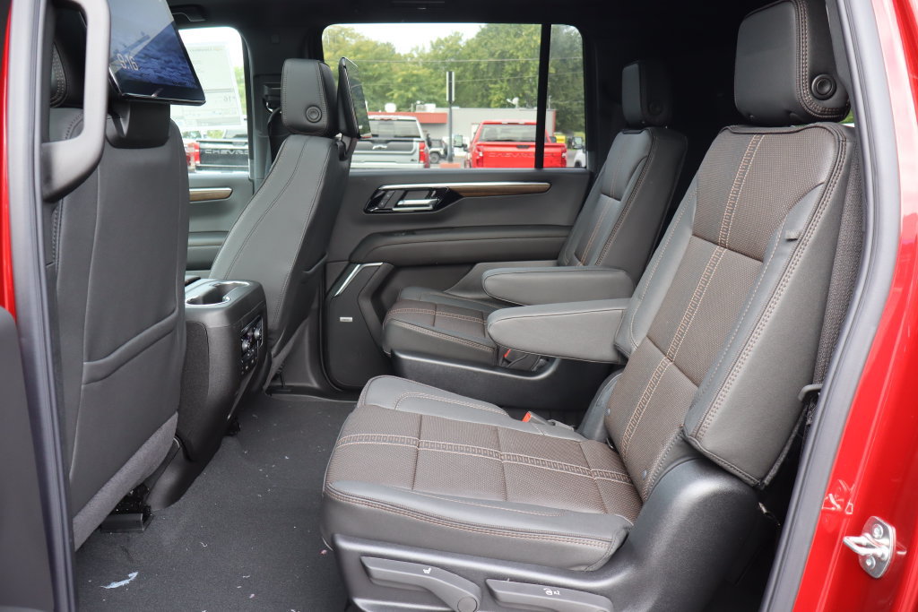 New 2027 Chevrolet Suburban High Country AWD/4WD image 25