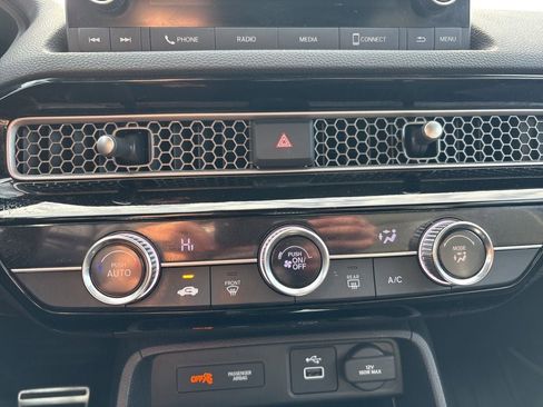 Used 2023 Honda Civic Sport image 19