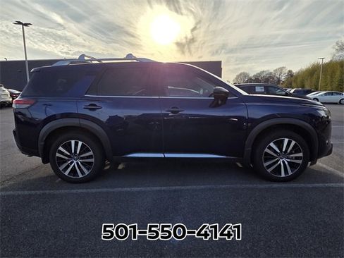 Used 2023 Nissan Pathfinder Platinum image 6