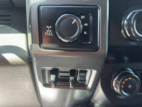 Used 2021 Ford F250 XLT w/ XLT Premium Package AWD/4WD image 21