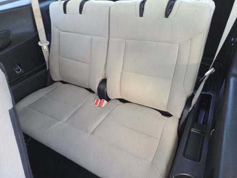 Certified 2021 Ford Explorer 2WD image 12