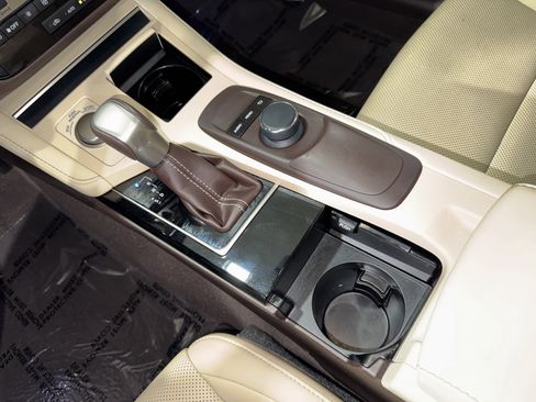 Used 2016 Lexus ES 350 w/ Accessory Package 2 image 27