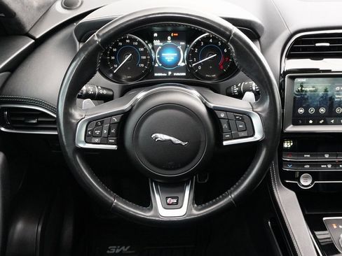 Used 2020 Jaguar F-PACE S image 19