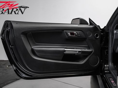 Used 2022 Ford Mustang Mach 1 RWD image 19