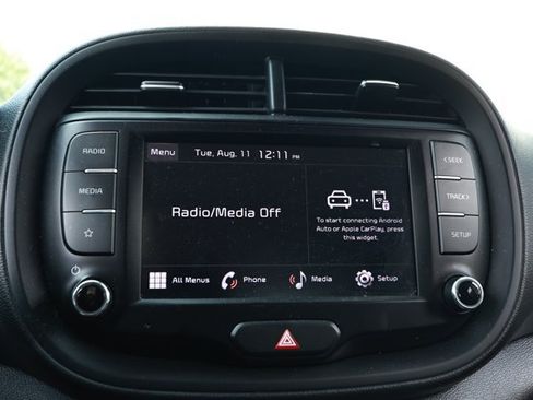 Used 2023 Kia Soul LX FWD image 8